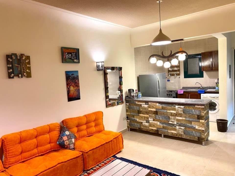 Furnished Chalet Apartment At La Hacienda Rasz Szedr Kültér fotó